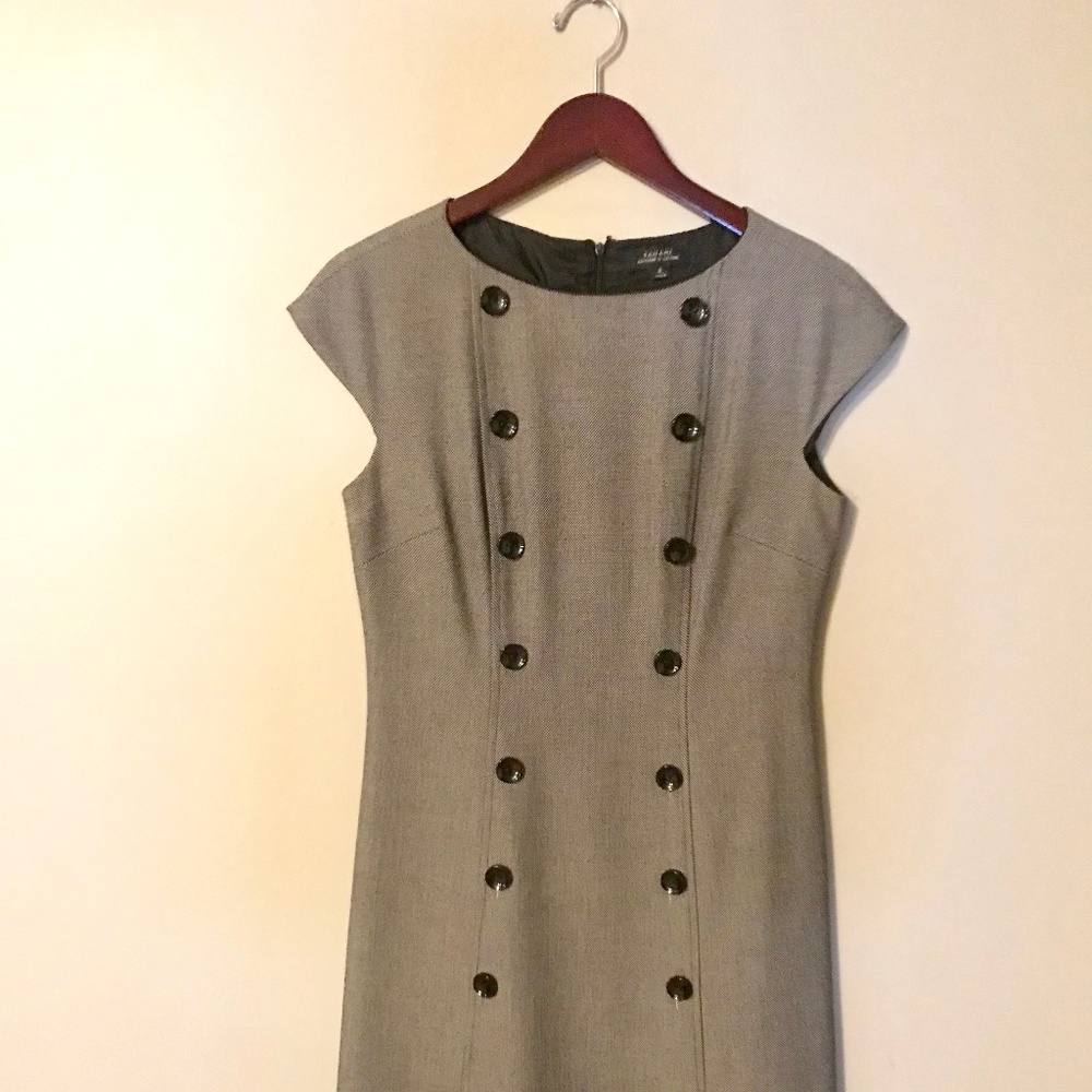 Tahari by Arthur S. Levine Dress With Buttons